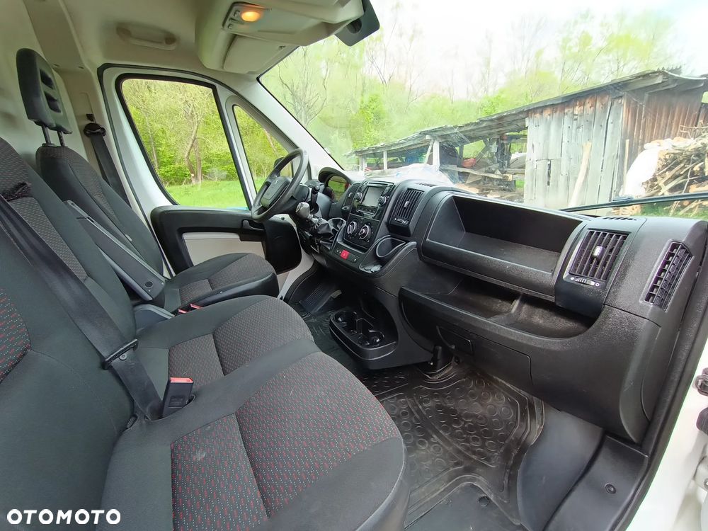 Peugeot Boxer 2.0 diesel 163kM, manual, końcówka 2016roku, WEBASTO, HAK, UDOKUMENTOWANY NIEWIELKI PRZEBIEG! 100% ORGINALNY LAKIER! AUTO SPRAWNE !! - 6