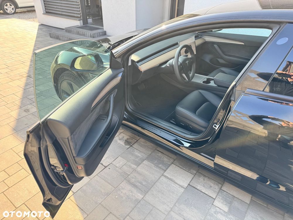 Tesla Model 3 - 19