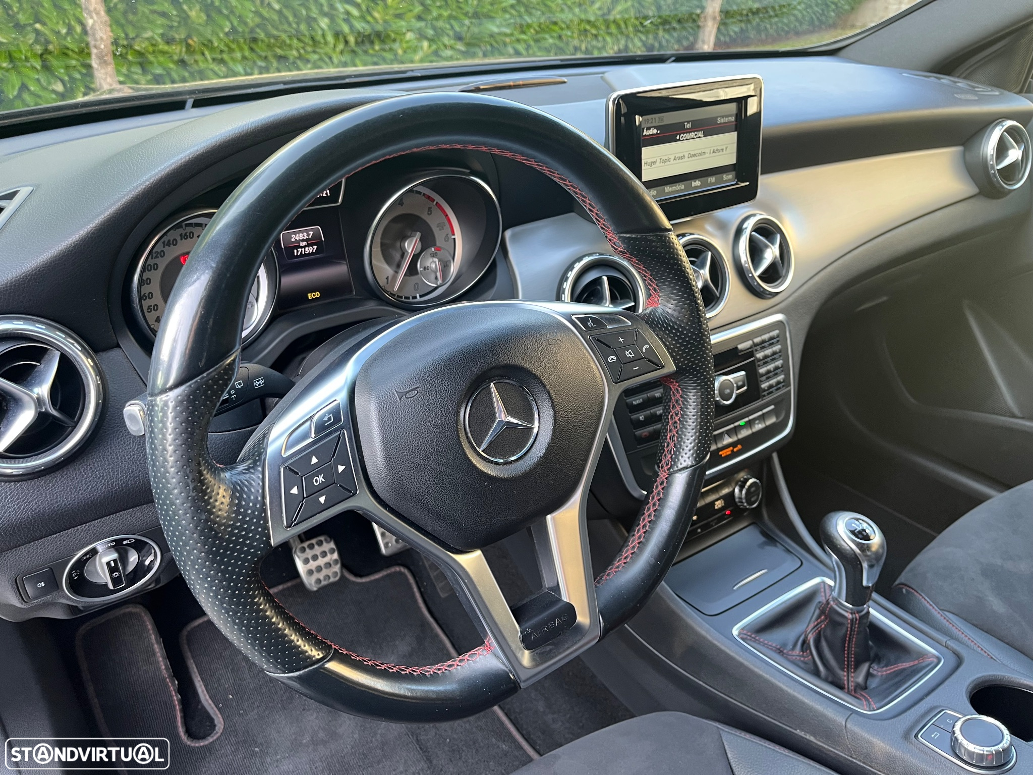 Mercedes-Benz GLA 200 CDi AMG Line - 9