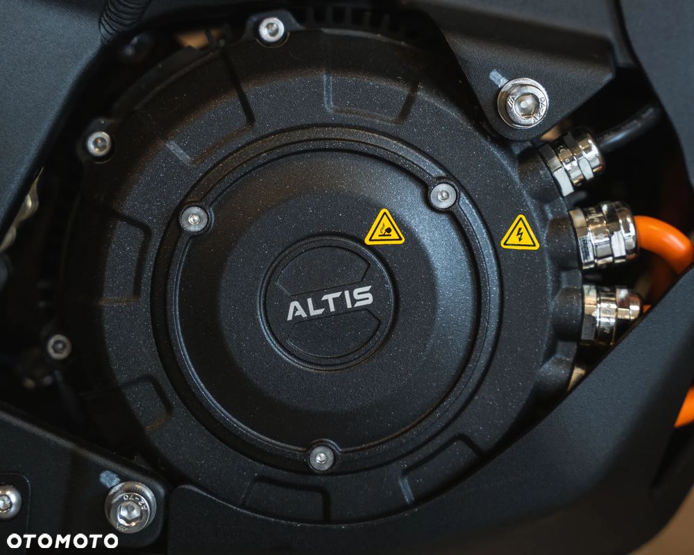 Altis Powersports Sigma - 6