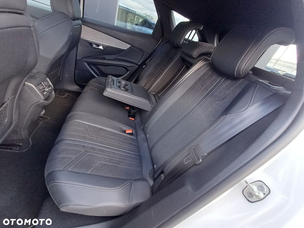 Peugeot 3008 1.5 BlueHDi GT S&S EAT8 - 33