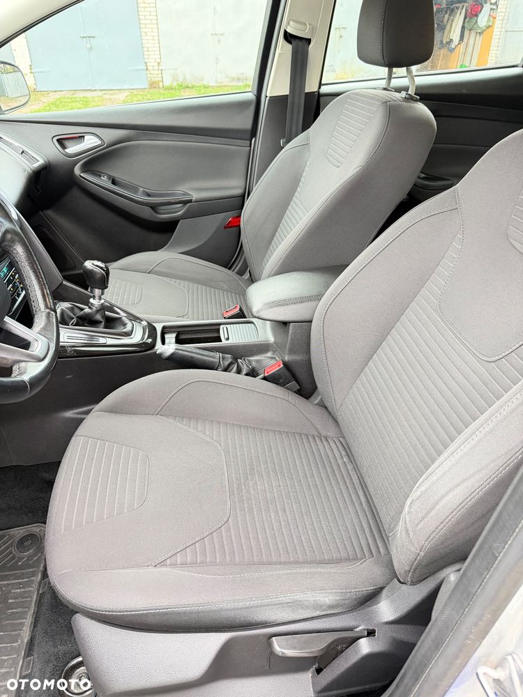Ford Focus 1.5 TDCi SYNC Edition - 12