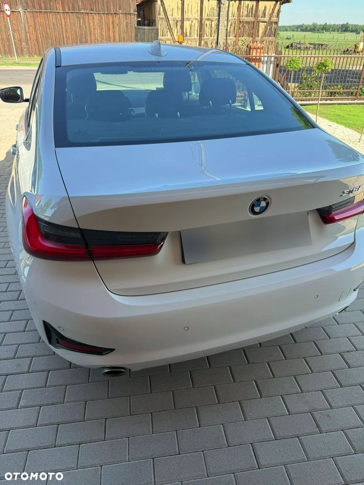 BMW Seria 3 318i Advantage - 19