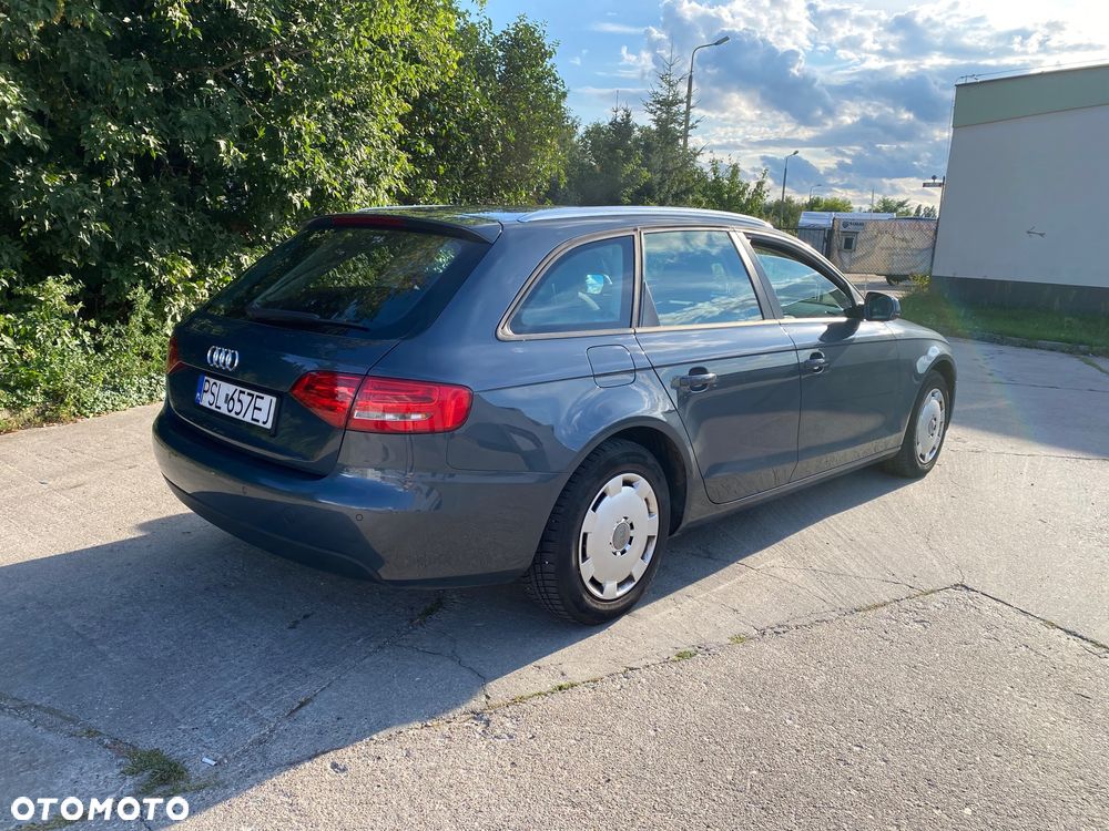 Audi A4 Avant - 4