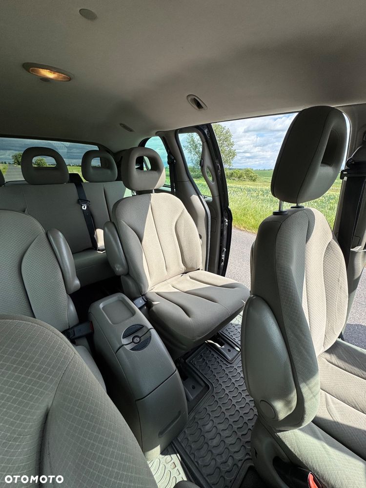 Chrysler Voyager 2.5 SE CRD - 15