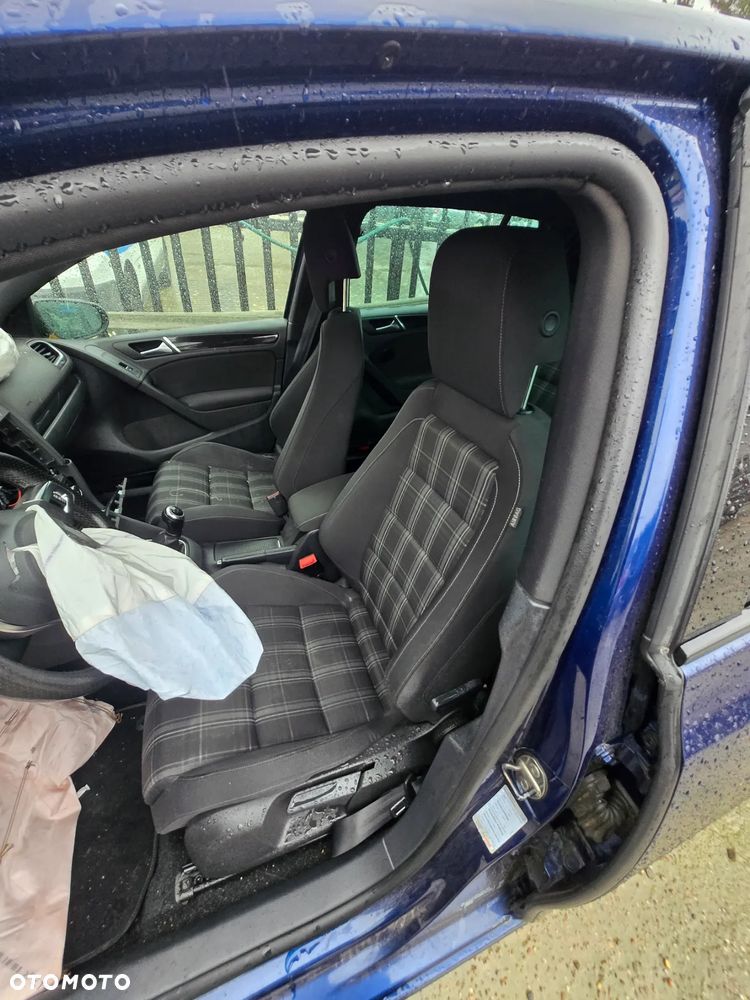 Volkswagen Golf VI 2.0 TDI GTD - 16