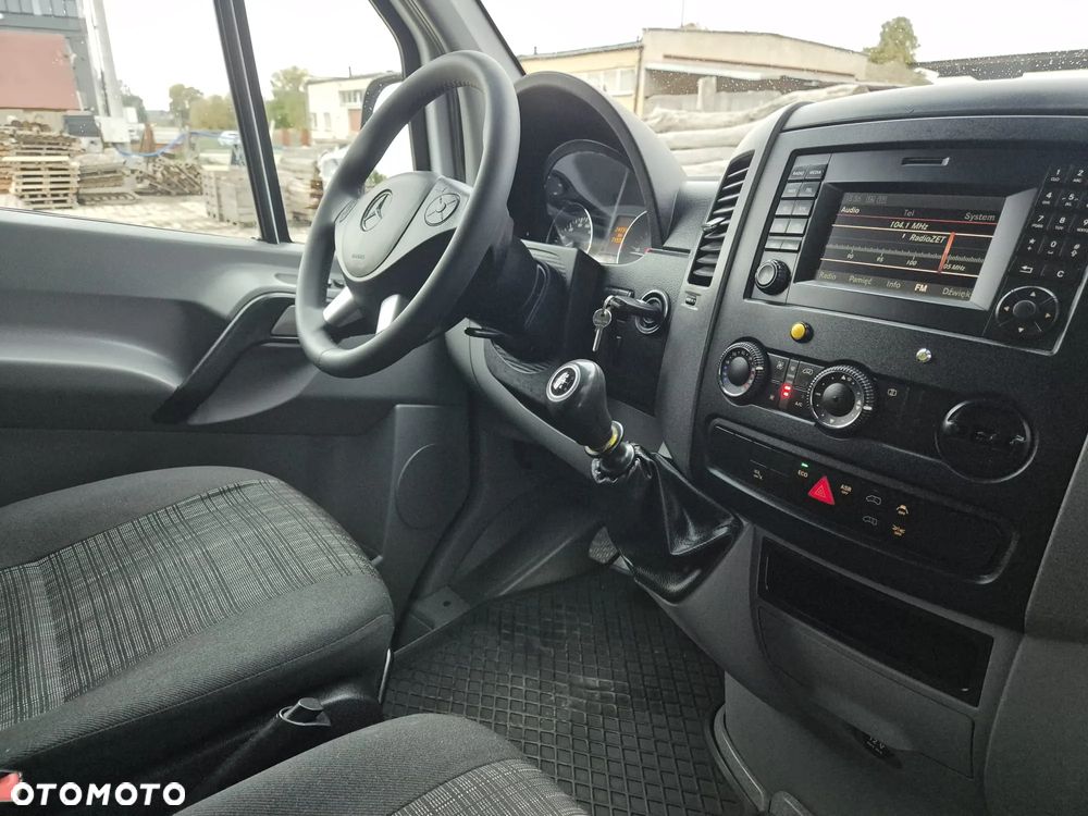 Mercedes-Benz Sprinter - 7