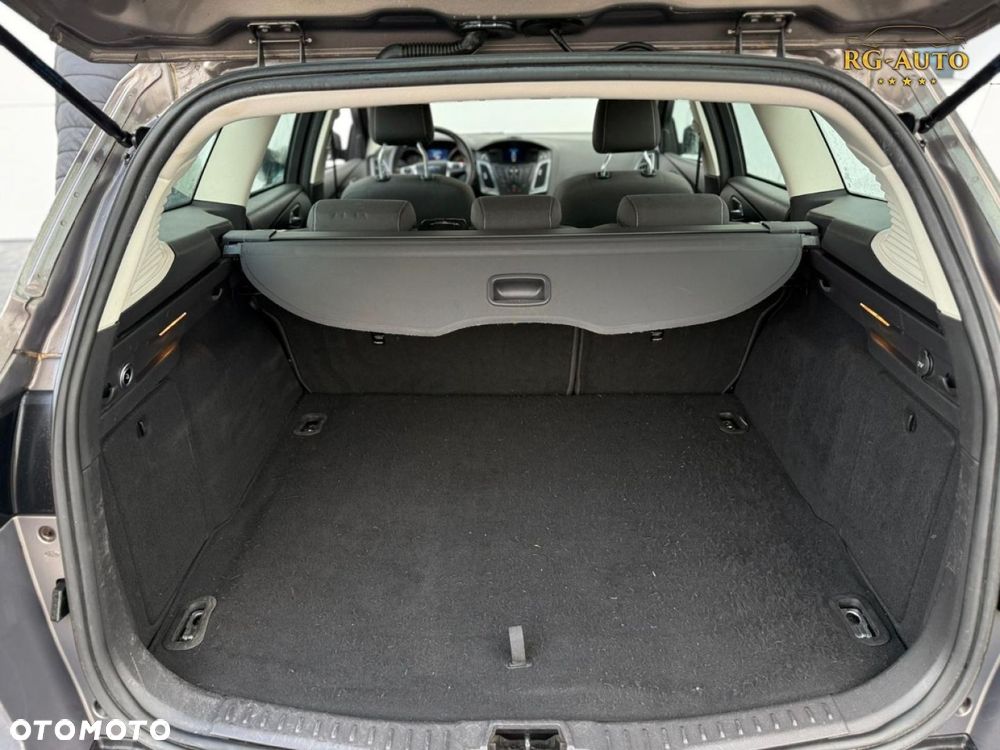 Ford Focus - 39