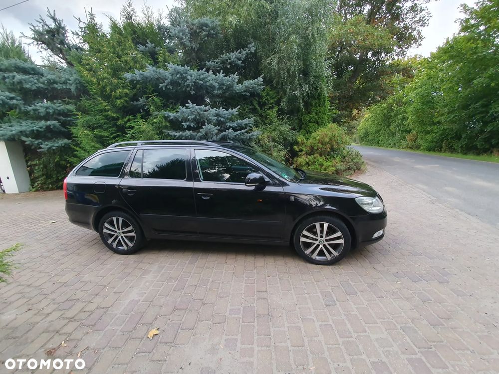 Skoda Octavia 2.0 TDI DPF DSG Elegance - 3