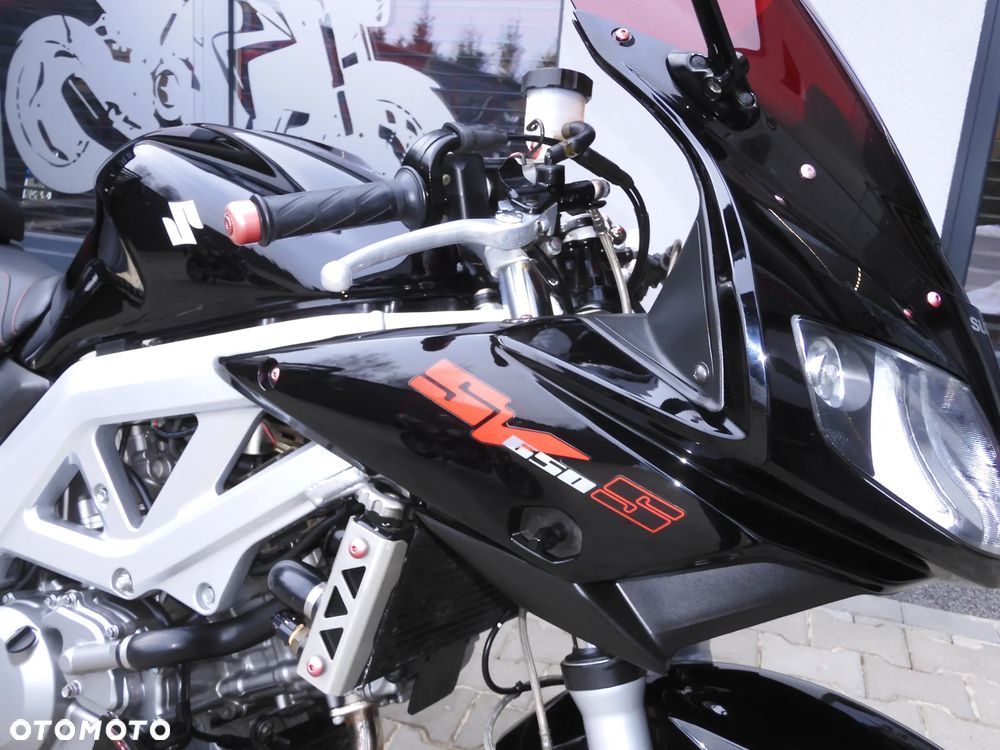 Suzuki SV - 4