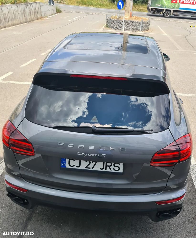 Porsche Cayenne S Diesel Platinum Edition - 2