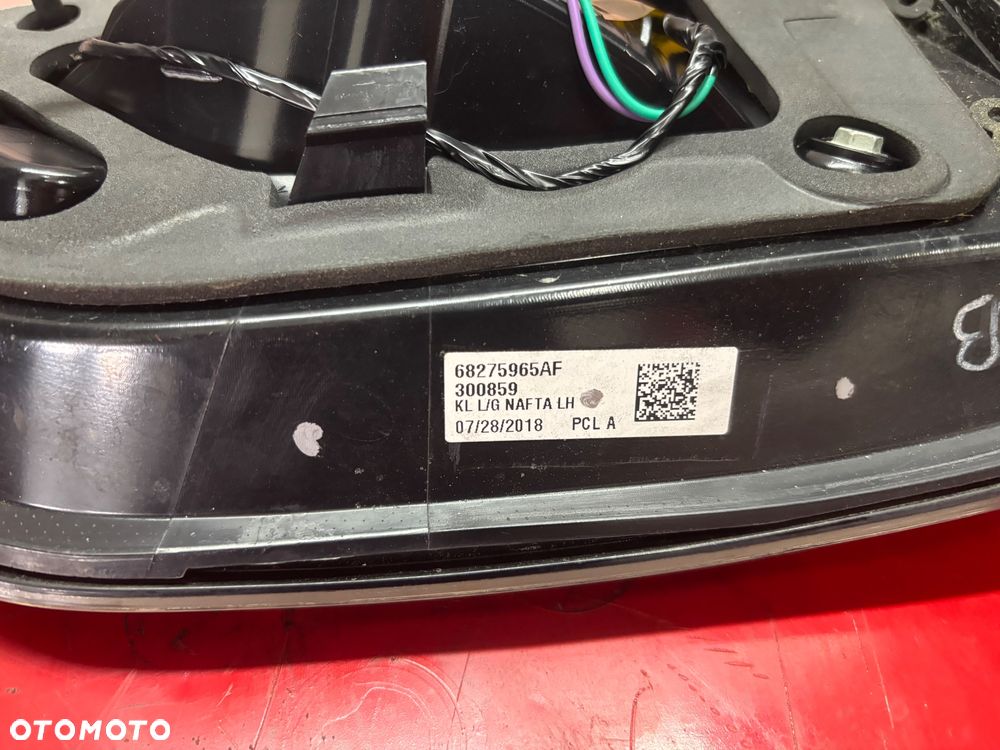 JEEP CHEROKEE KL LIFT 2019- LAMPA LEWY TYL W KLAPE USA - 5