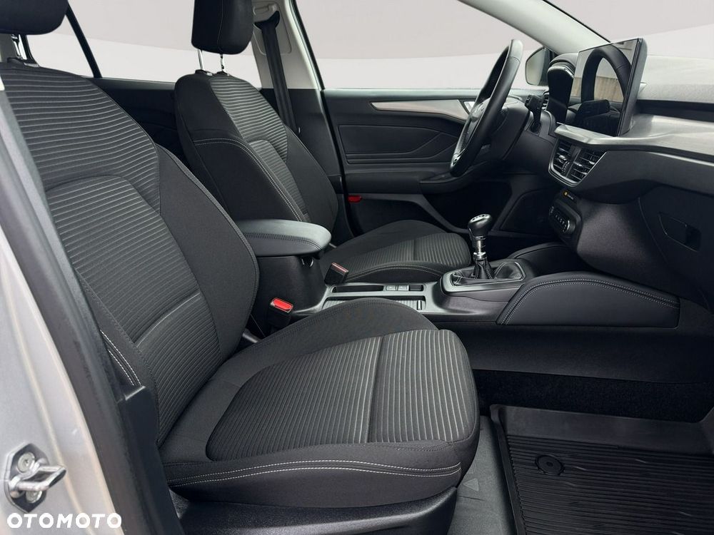 Ford Focus 1.0 EcoBoost Titanium X - 25