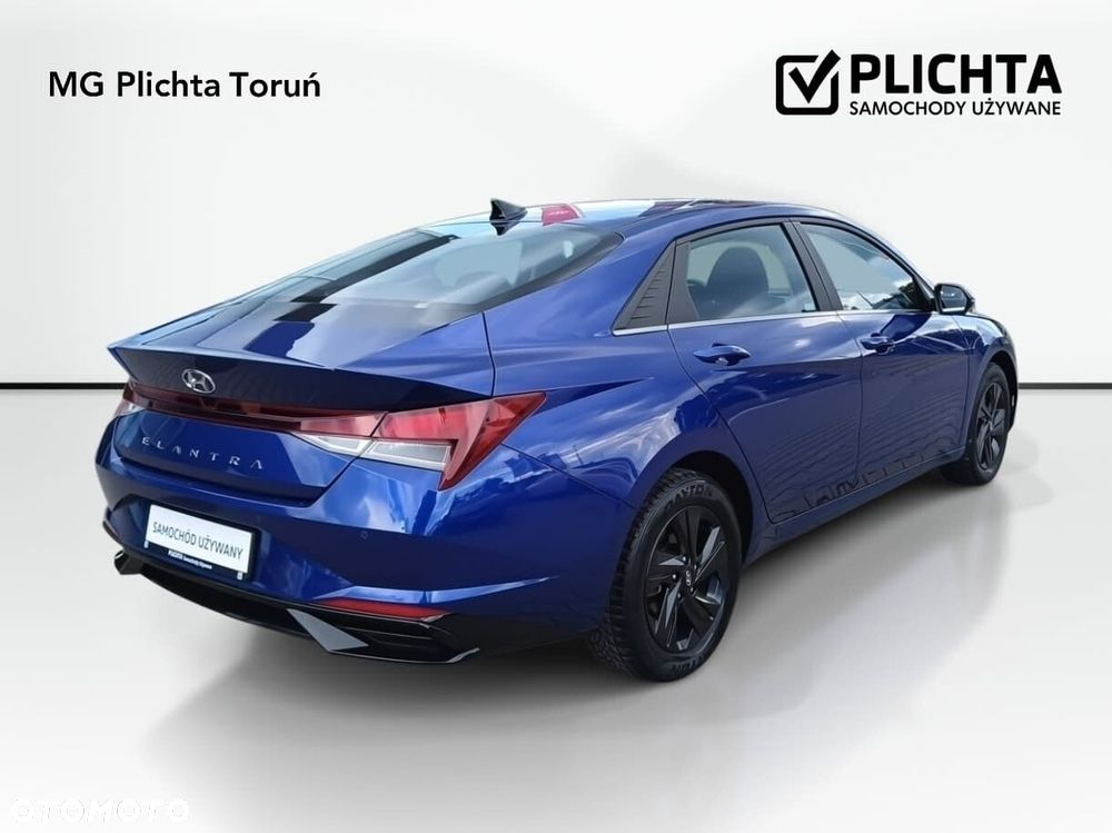 Hyundai Elantra - 6