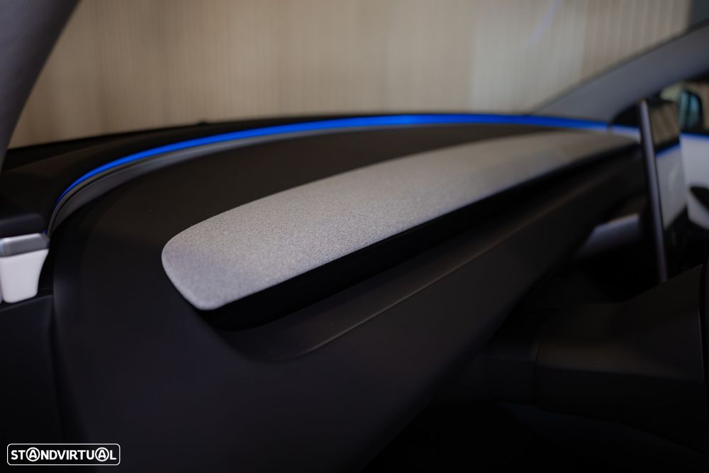 Tesla Model 3 Tração Traseira - 40
