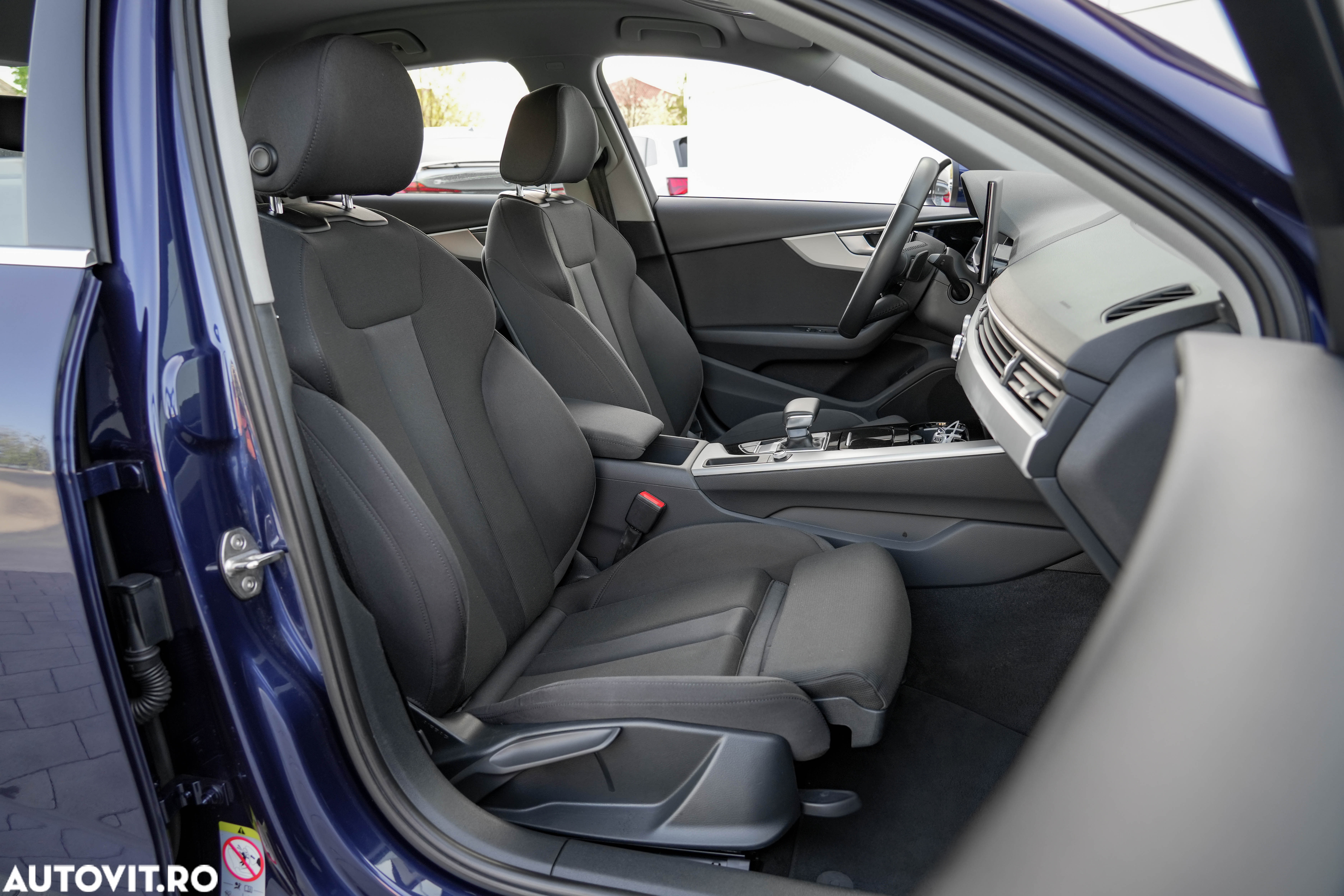 Audi A4 35 TFSI S tronic design - 18