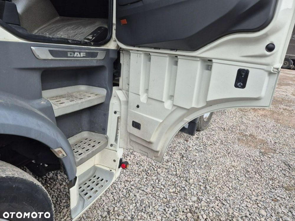 DAF xf - 13