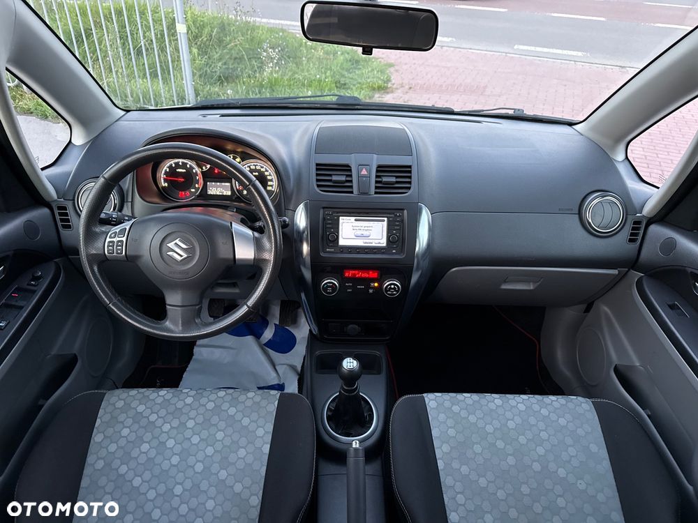 Suzuki SX4 1.6 Premium 4WD - 14