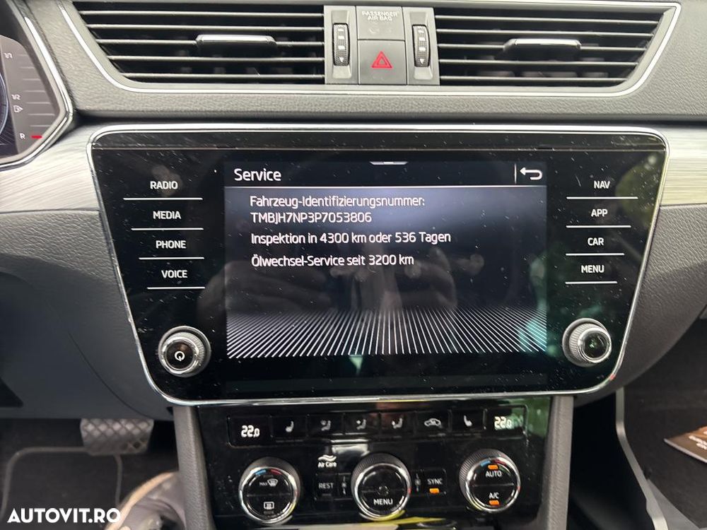 Skoda Superb 2.0 TDI DSG Ambition - 13