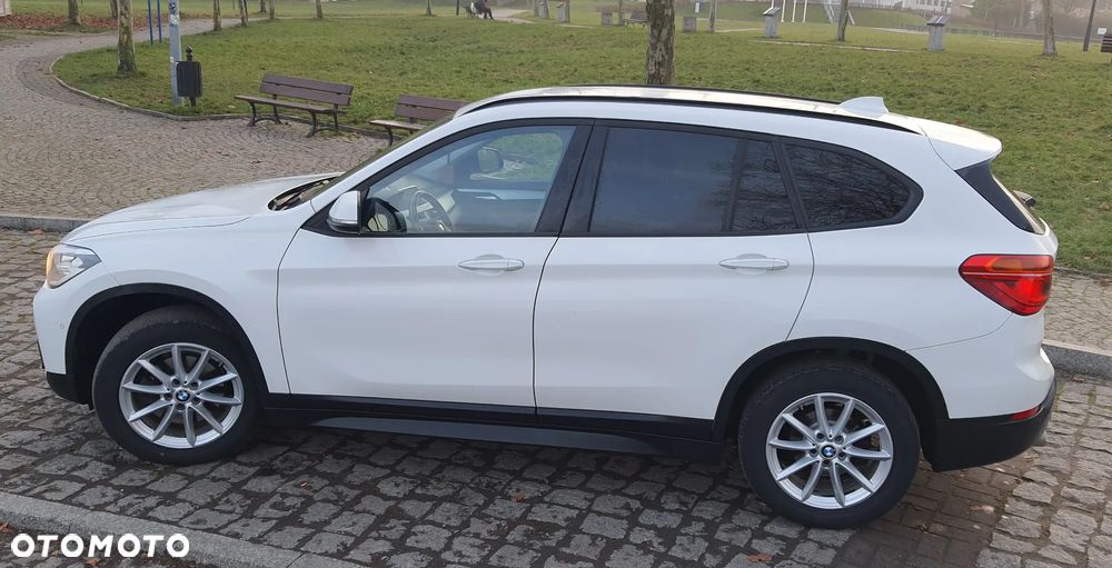 BMW X1 xDrive18d - 12