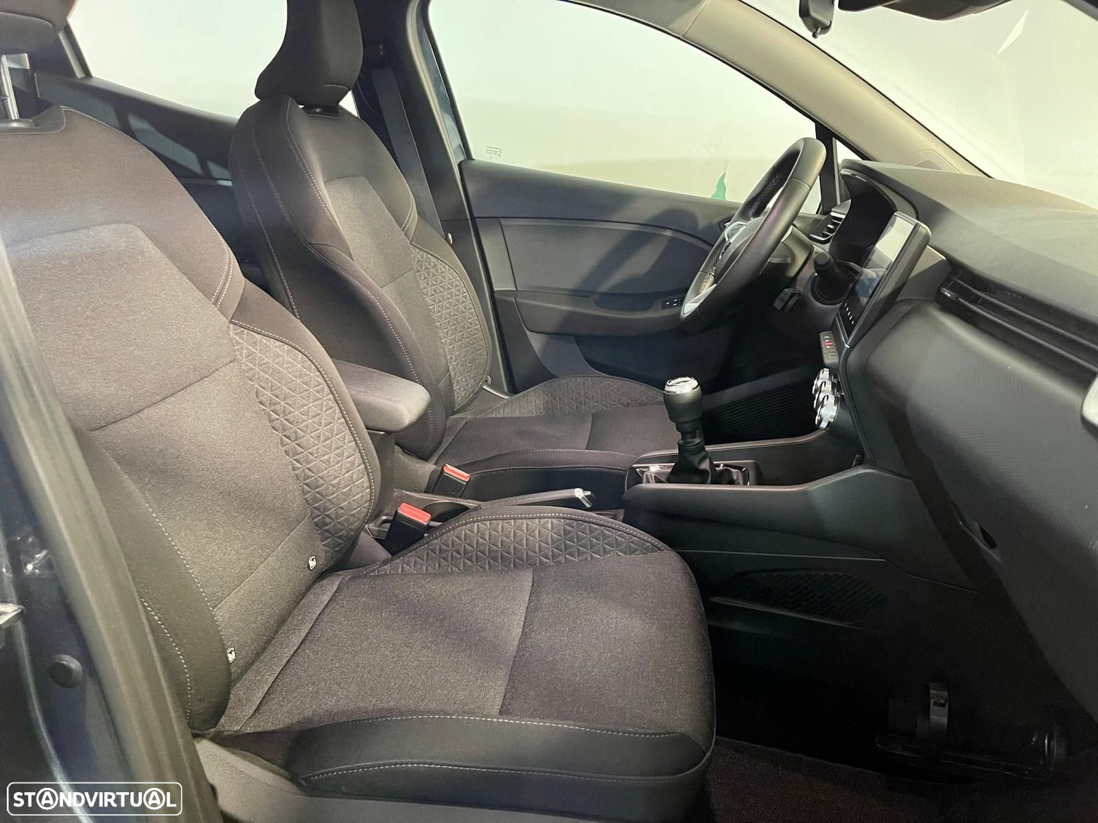 Renault Clio TCe 90 BUSINESS EDITION - 16