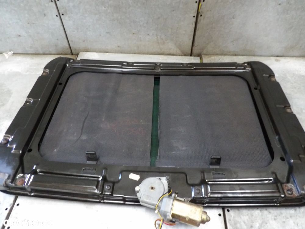 LAND ROVER DISCOVERY II SZYBERDACH PRZÓD ELEKTRYCZNY - 9