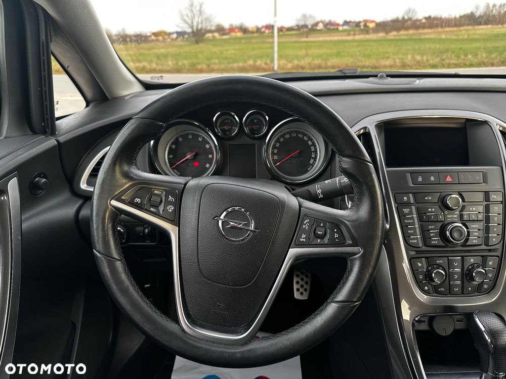 Opel Astra 1.6 Turbo Automatik Cosmo - 14