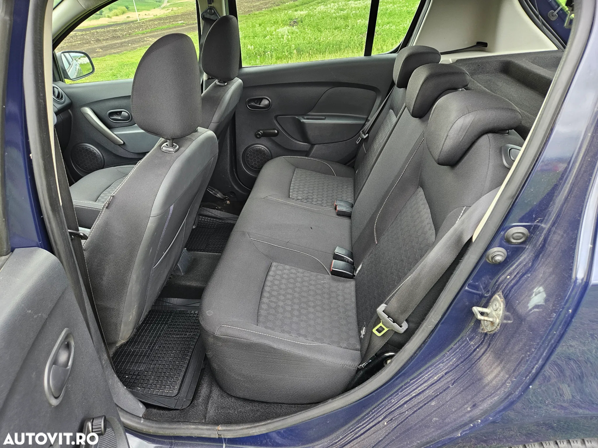 Dacia Sandero 1.2 16V 75 Ambiance - 8