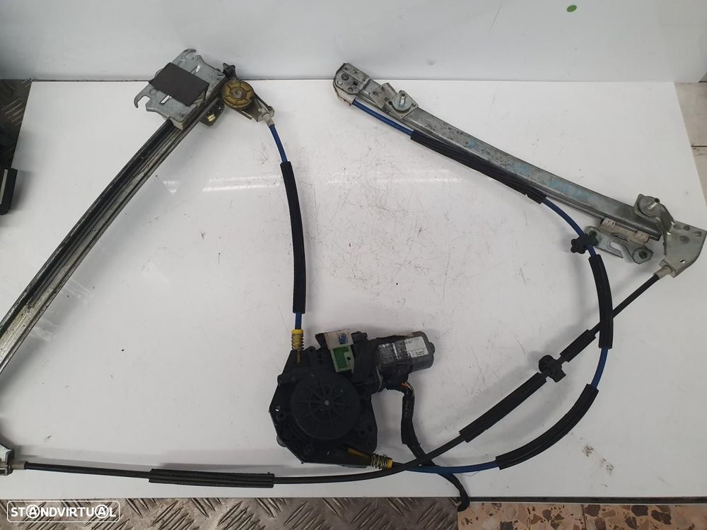 ELEVADOR FRENTE DIREITO ALFA ROMEO GT 125 - 1