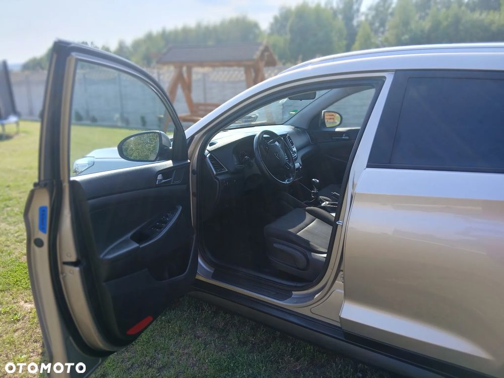 Hyundai Tucson blue 1.6 GDi 2WD Passion - 9