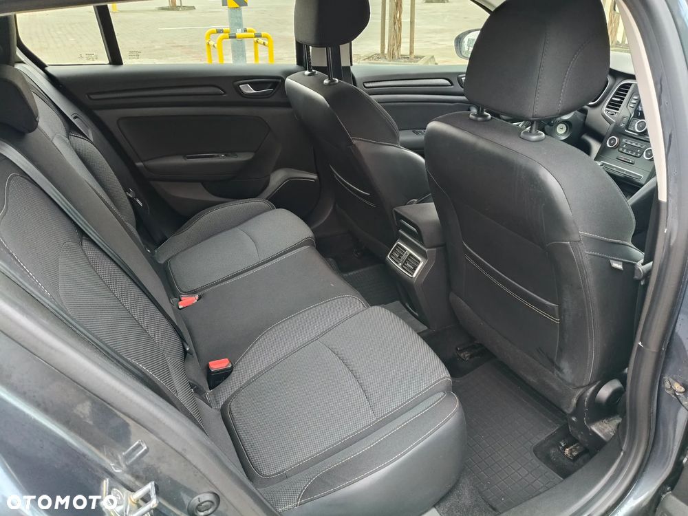 Renault Megane 1.5 Blue dCi Business - 12