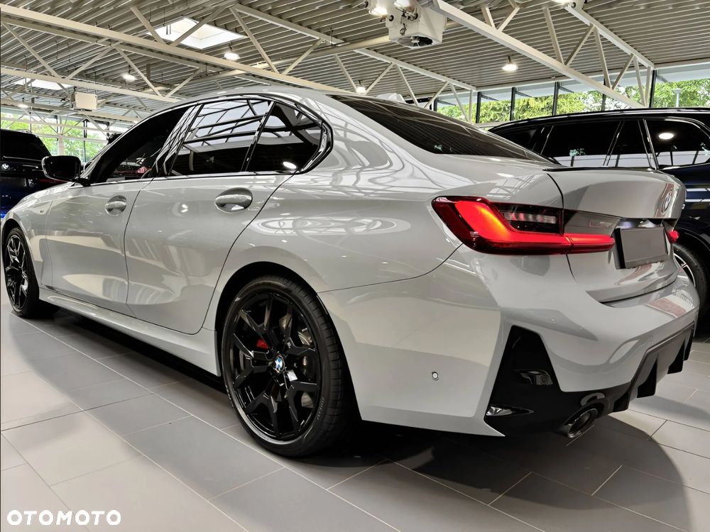 BMW Seria 3 320i xDrive M Sport - 4