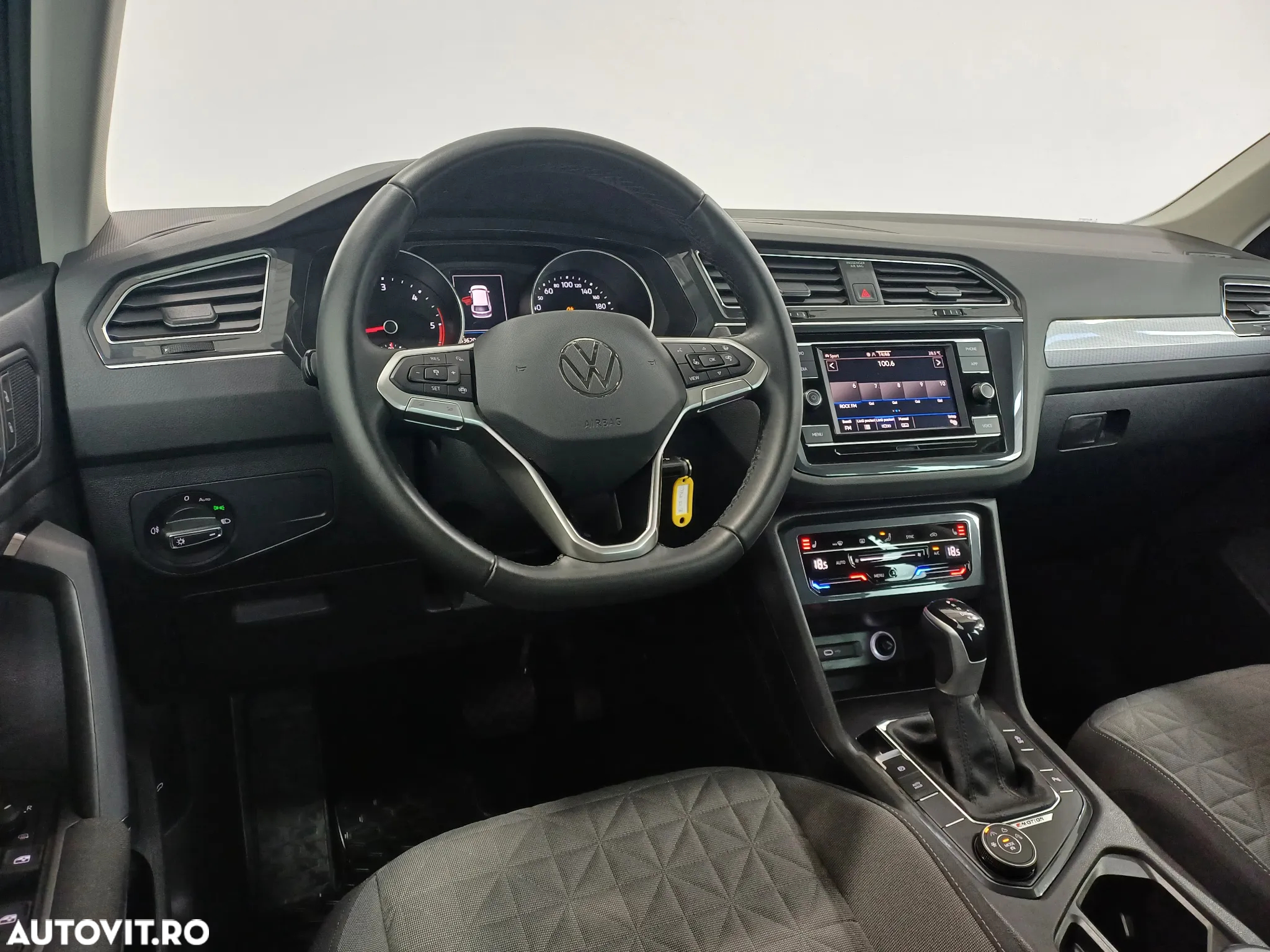 Volkswagen Tiguan 2.0 TDI SCR DSG 4Motion Life - 6