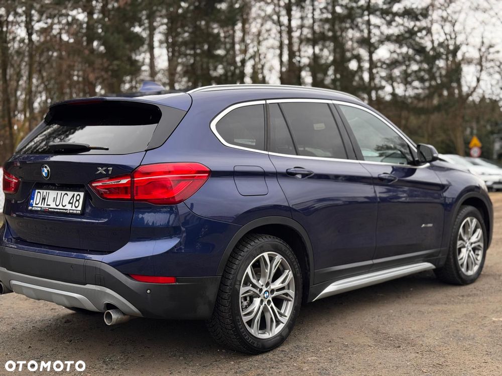 BMW X1 xDrive28i xLine - 12