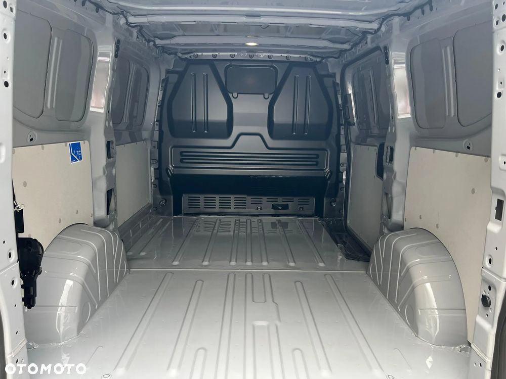 Volkswagen Transporter T7 - 8