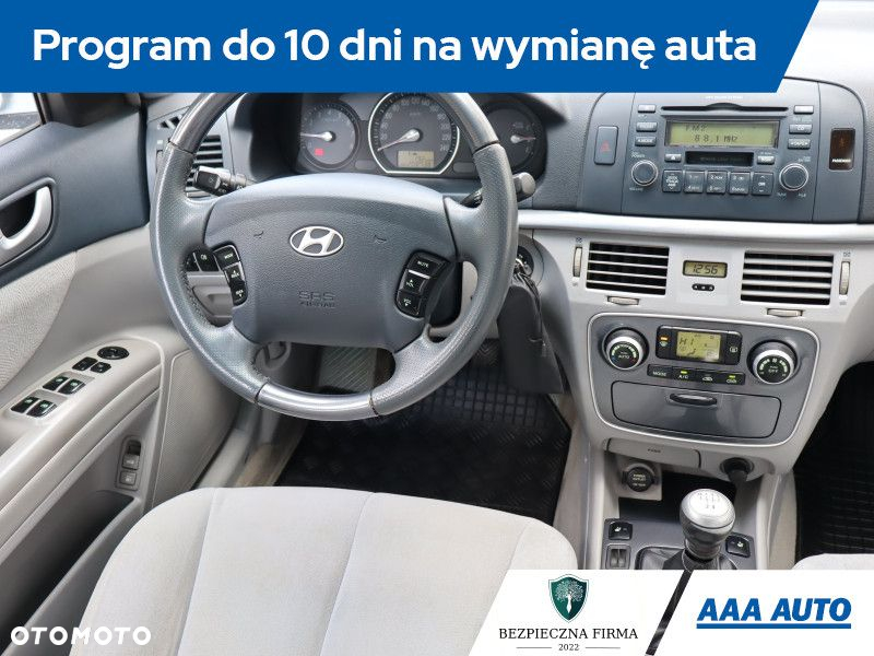 Hyundai Sonata - 8