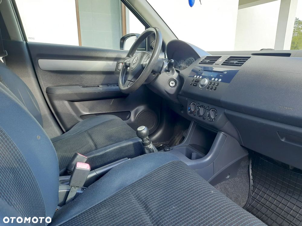 Suzuki Swift 1.3 Comfort - 17