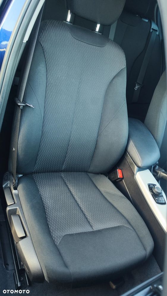 BMW Seria 1 - 36