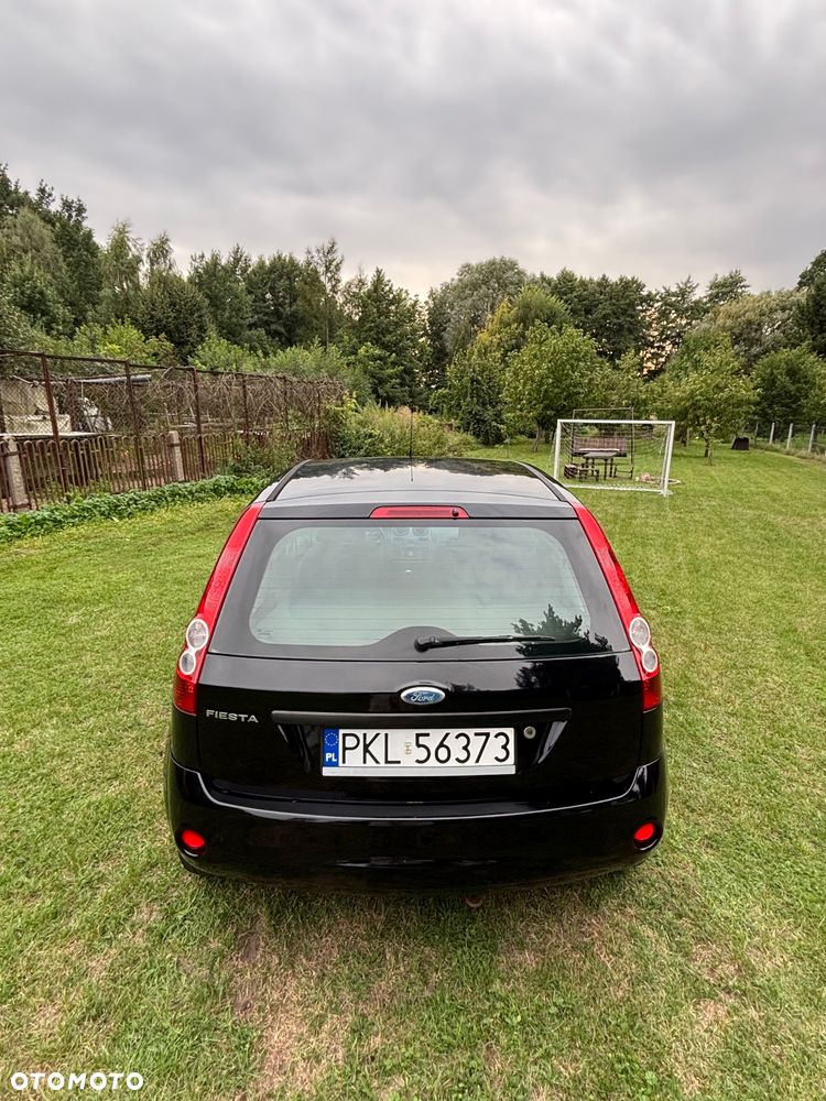 Ford Fiesta 1.3 - 9