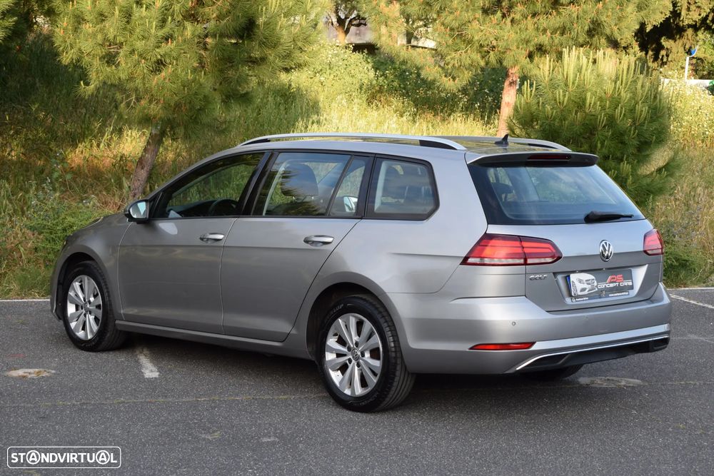 VW Golf Variant 1.6 TDi Confortline - 4