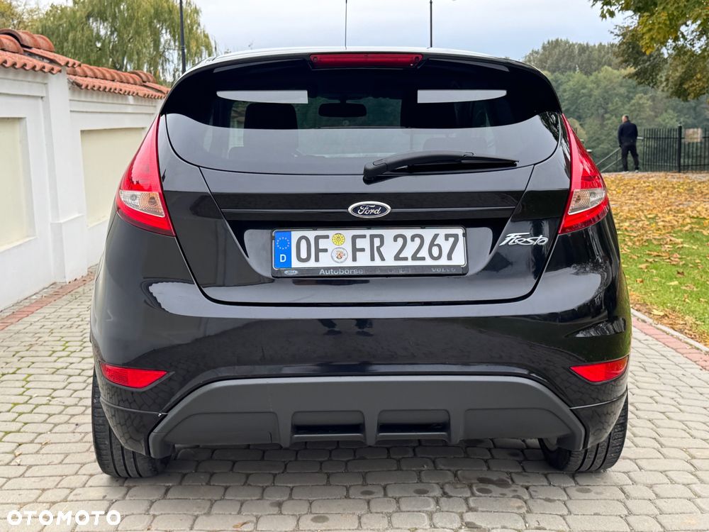 Ford Fiesta - 38