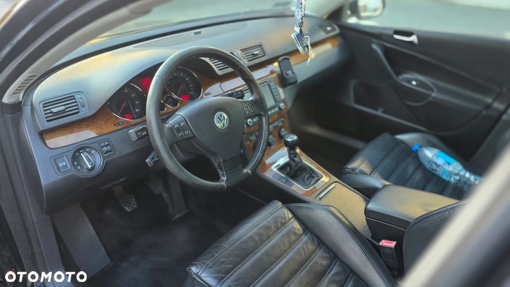 Volkswagen Passat 2.0 FSI Comfortline - 11