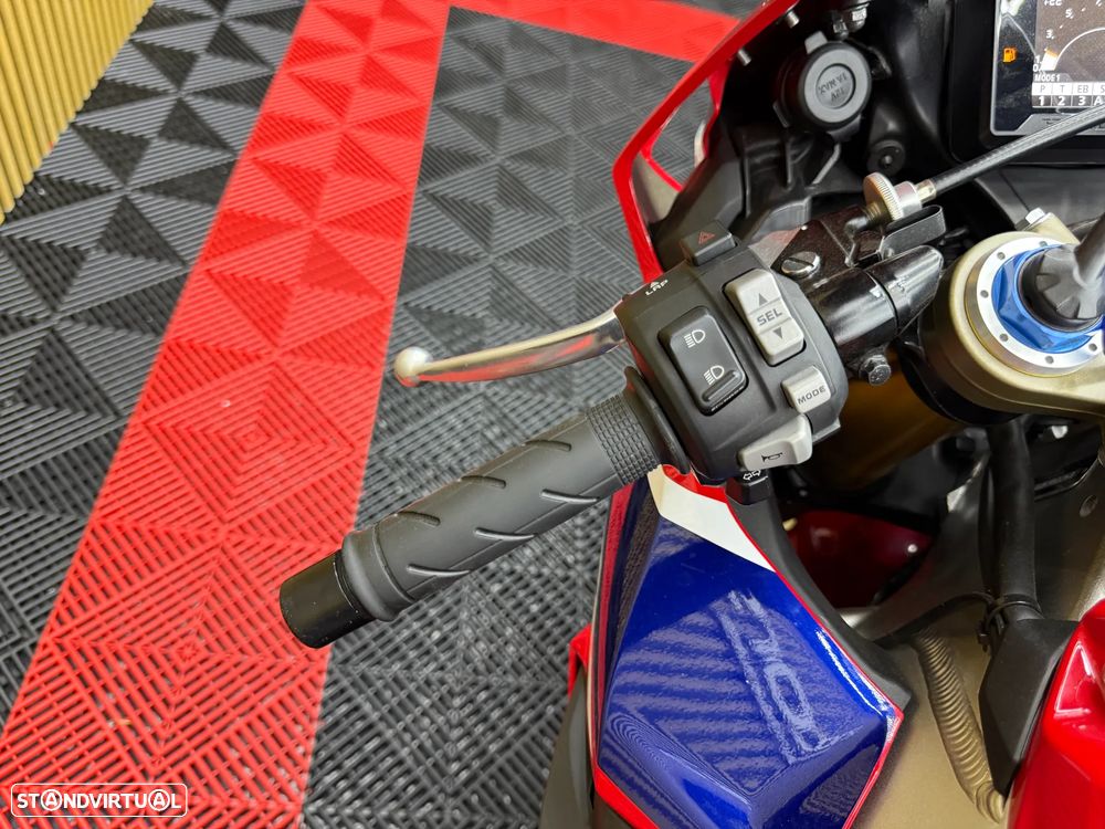 Honda CBR 1000RR Fireblade SP - 16