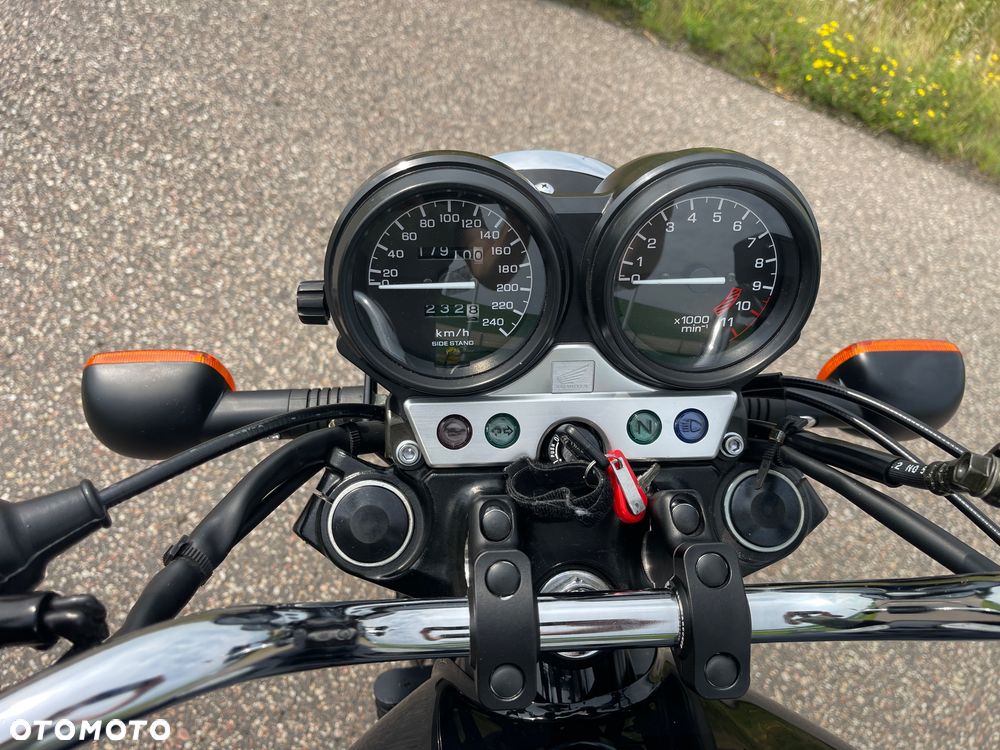 Honda CB - 27