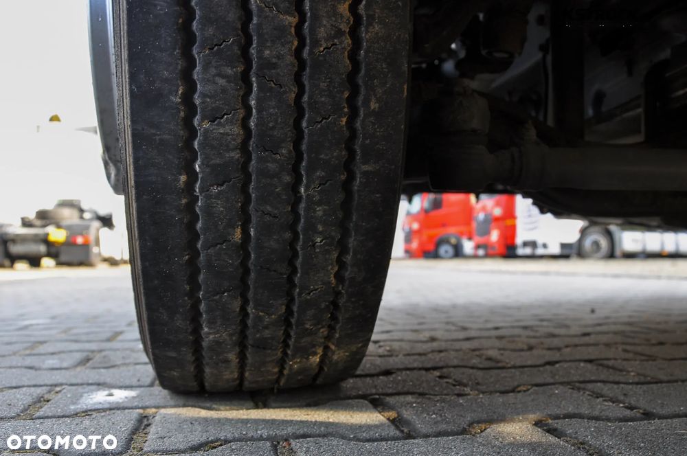 Mercedes-Benz Atego 818 L Kontener 7,25 - 11