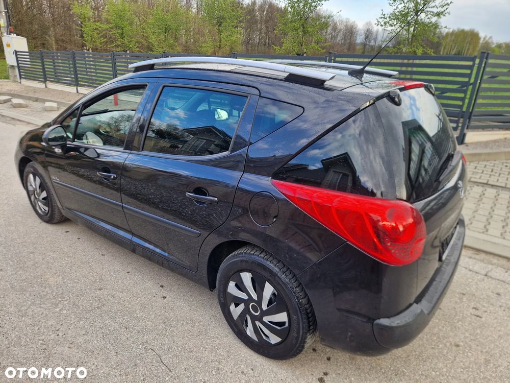 Peugeot 207 - 3