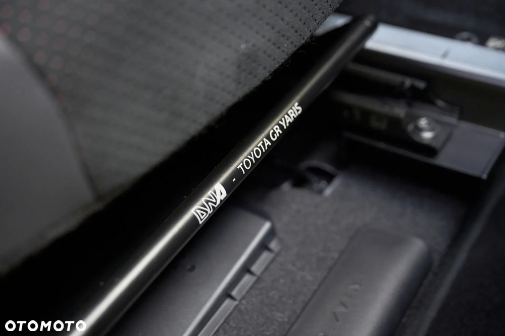 Toyota Yaris GR 1.6 Dynamic - 26