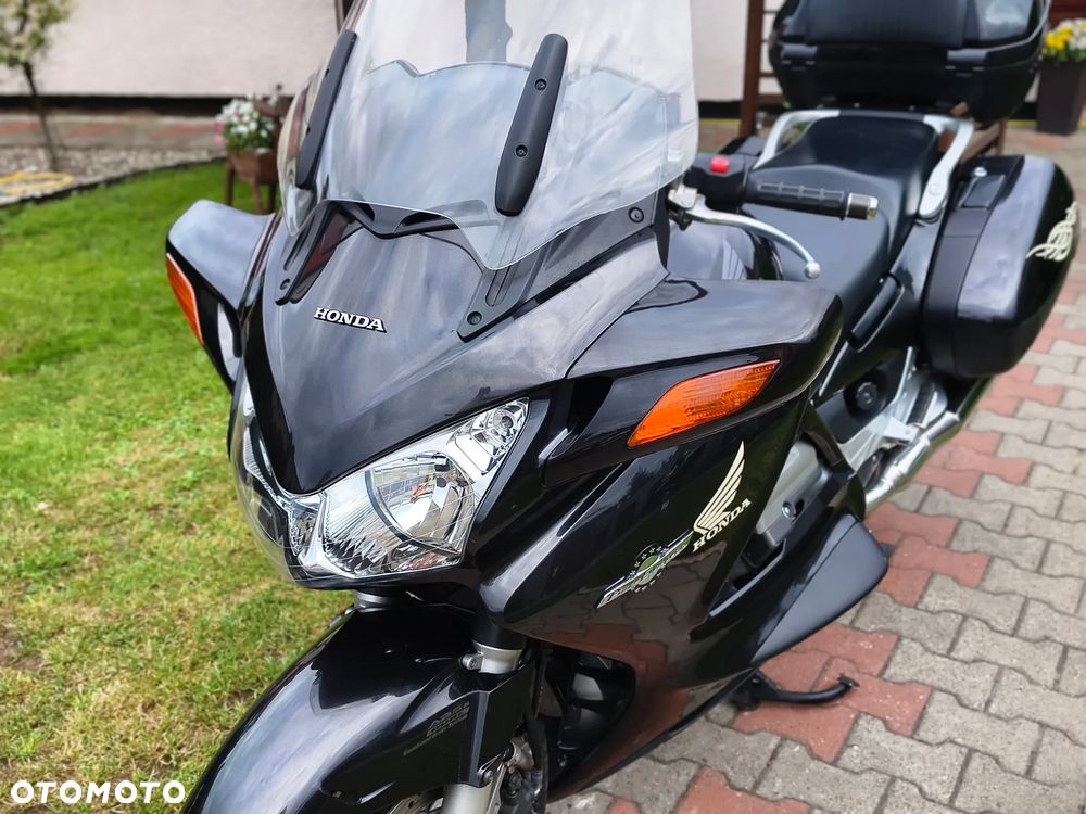 Honda ST - 27
