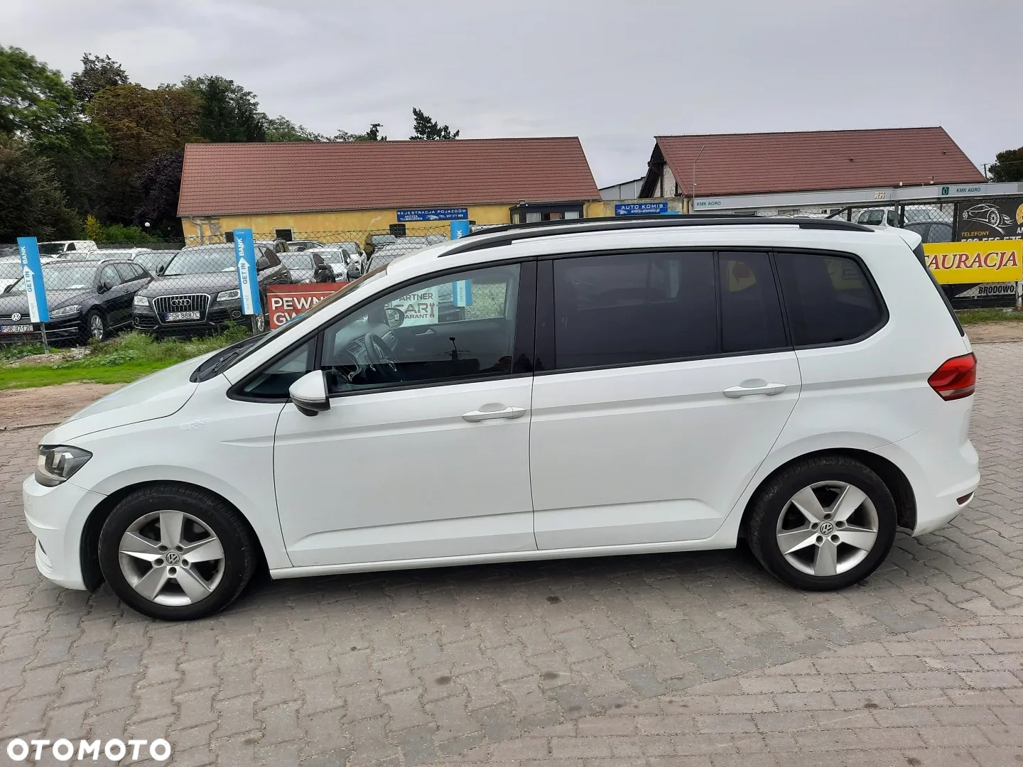 Volkswagen Touran 1.6 TDI SCR BlueMotion Technology DSG Trendline - 10