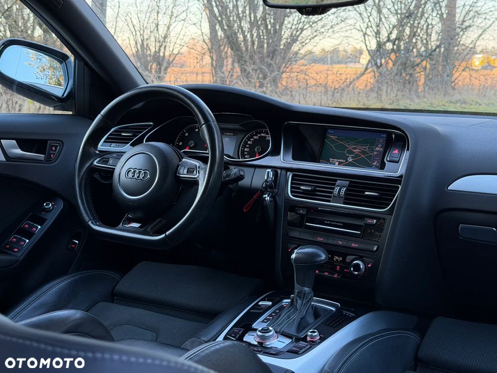 Audi A4 Avant 2.0 TDI DPF quattro S tronic S line Sportpaket - 8